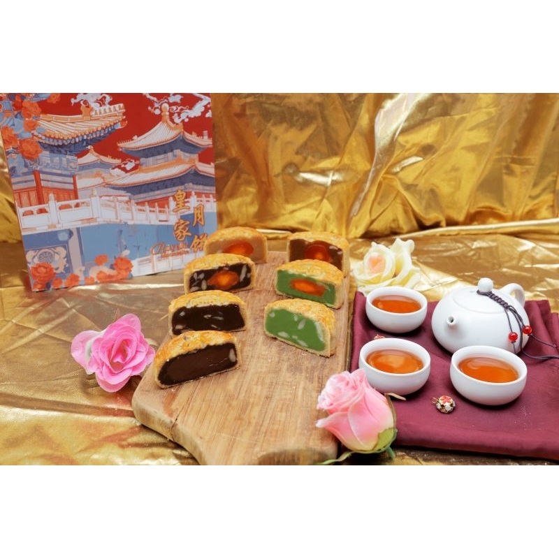 

Royale Mooncake Kue Bulan Tiong Tjiu Pia Rasa Daoyong Kenari Eggyolk