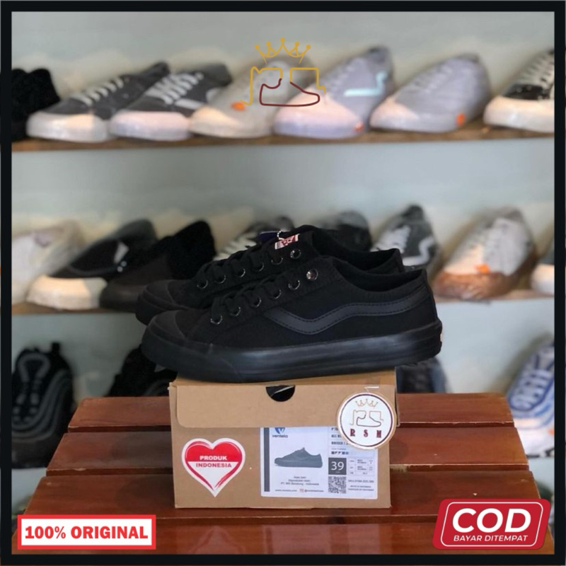 Ventela Public Low All Black