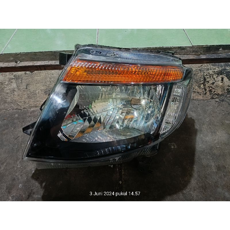 HEADLAMP FORD RANGER 2012
