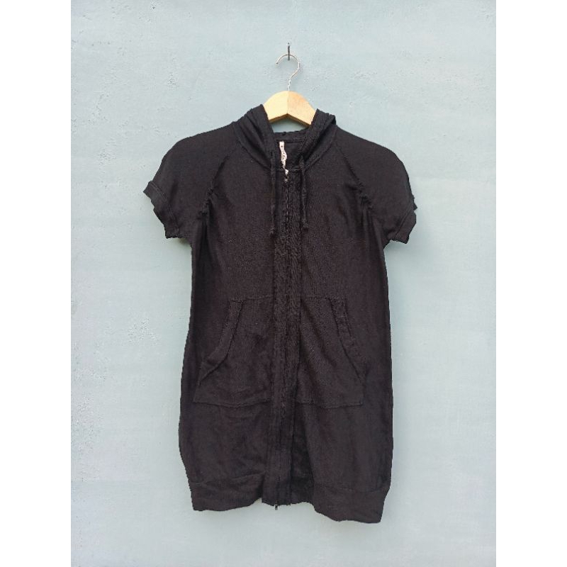 Short sleeve hoodie sunaokuwahara