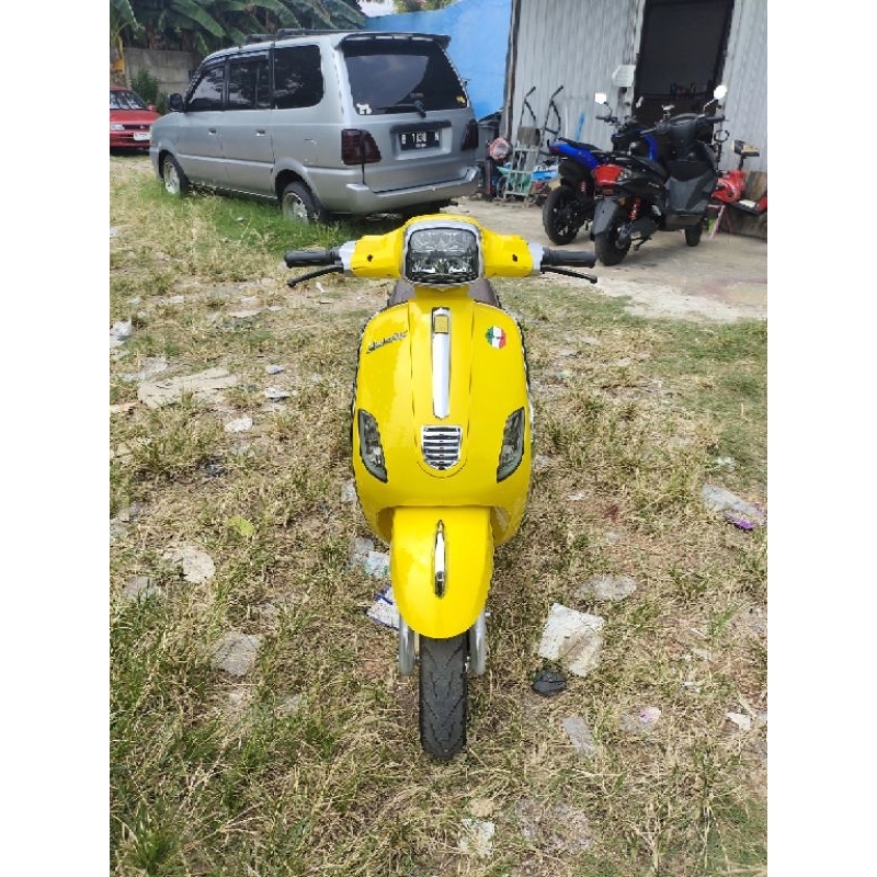 Motor Listrik Uwinfly T3 Yellow Surat-surat Lengkap / Molis Model Vespa / Molis Uwinfly Kuning / rio