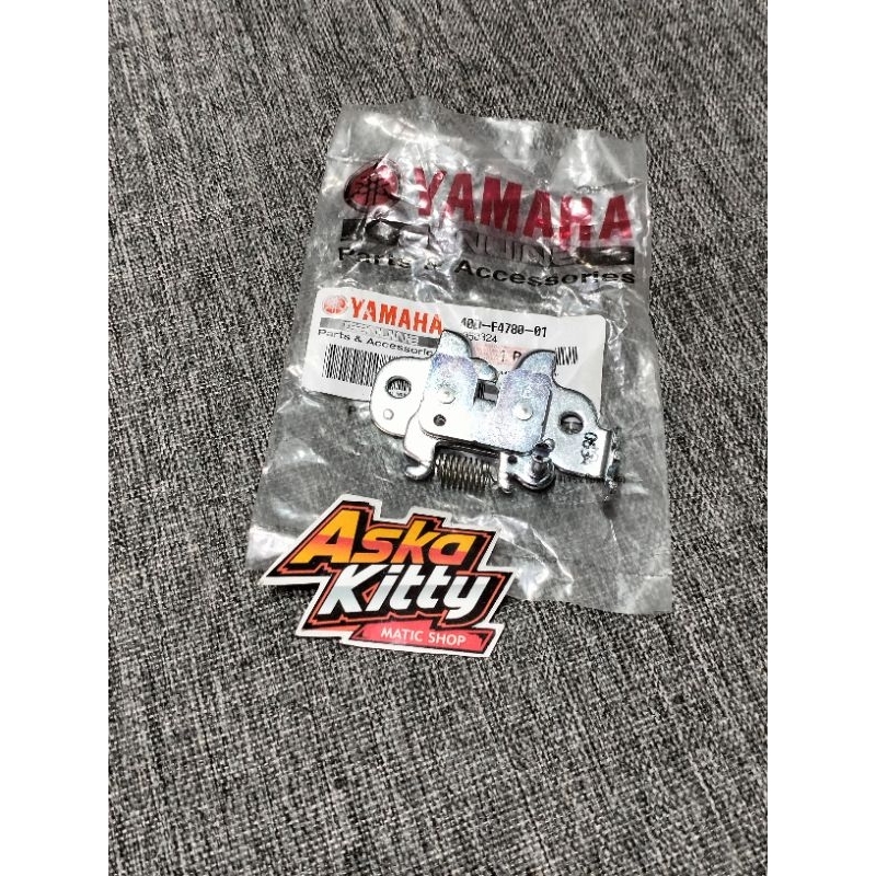 Seat lock Assy Xeon mio m3 dll original 40D-F4780-01