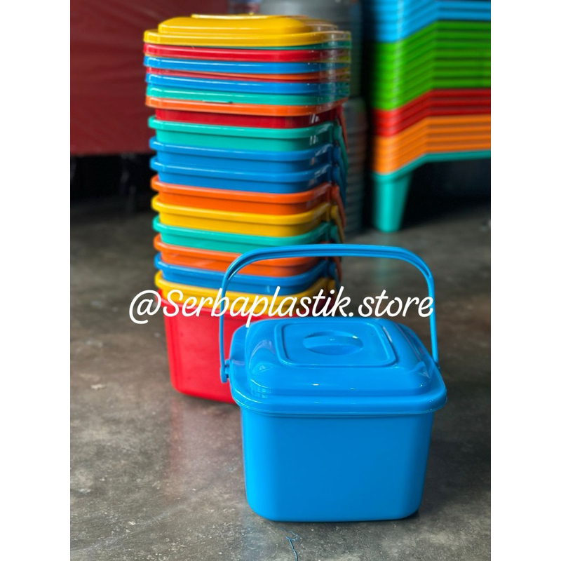 ember segi serbaguna tutup warna plastik / tong pasir mainan lego puzzle souvenir hadiah warna plast