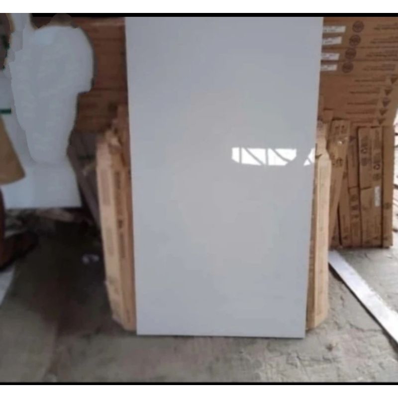 granit lantai/dinding 60×120 putih polos glosii