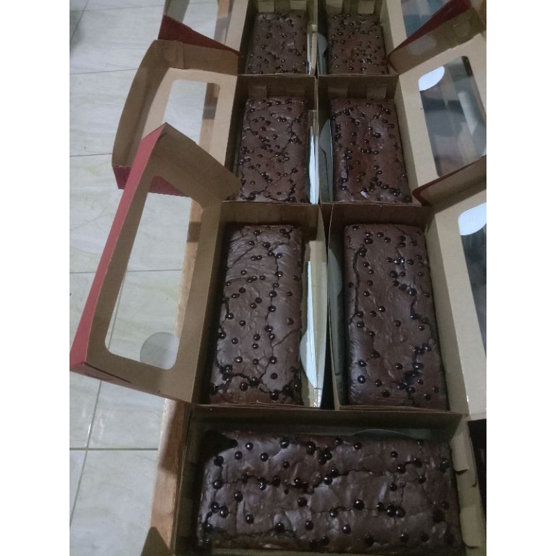 

Fudgy brownies topping chocochips