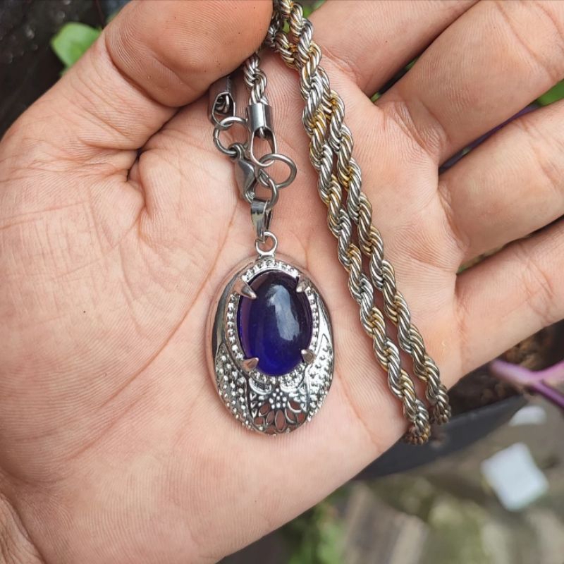 kalung liontin batu blue king safire titanium