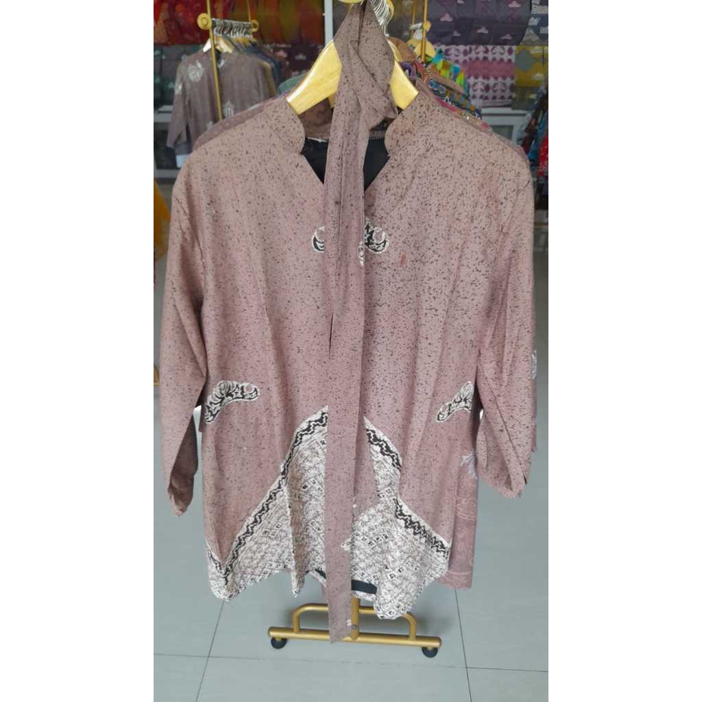 Batik Gabovira_Blouse Wanita_Khas Motif Lampung