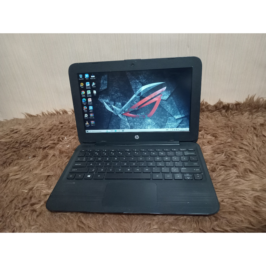 HP stream 11 pro G3 notebook PC ram 4gb 250gb hdd intel celeron n3060 NO MINUS