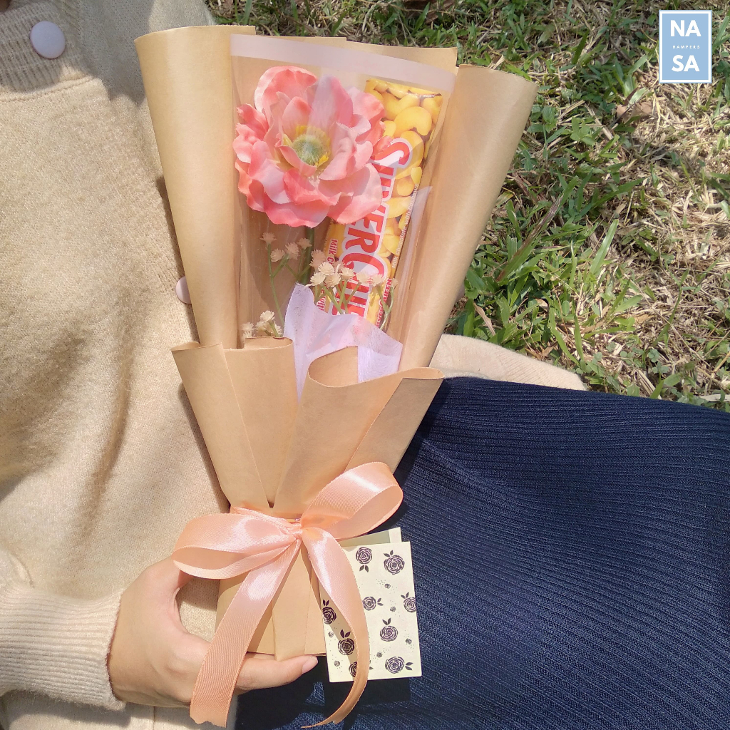 

[READY] BUKET BUNGA / BUCKET COKLAT / BUKET WISUDA / BUKET ULANG TAHUN / BUKET DEPOK / BUKET SINGLE