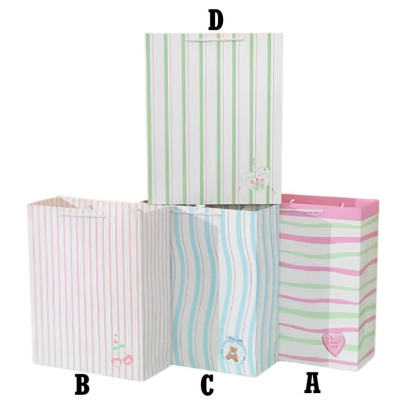 

Paperbag Vertical Size 38 x 29 x 12.5 Cm / Paper Bag Kado / Souvenir Packaging / Gift Bags