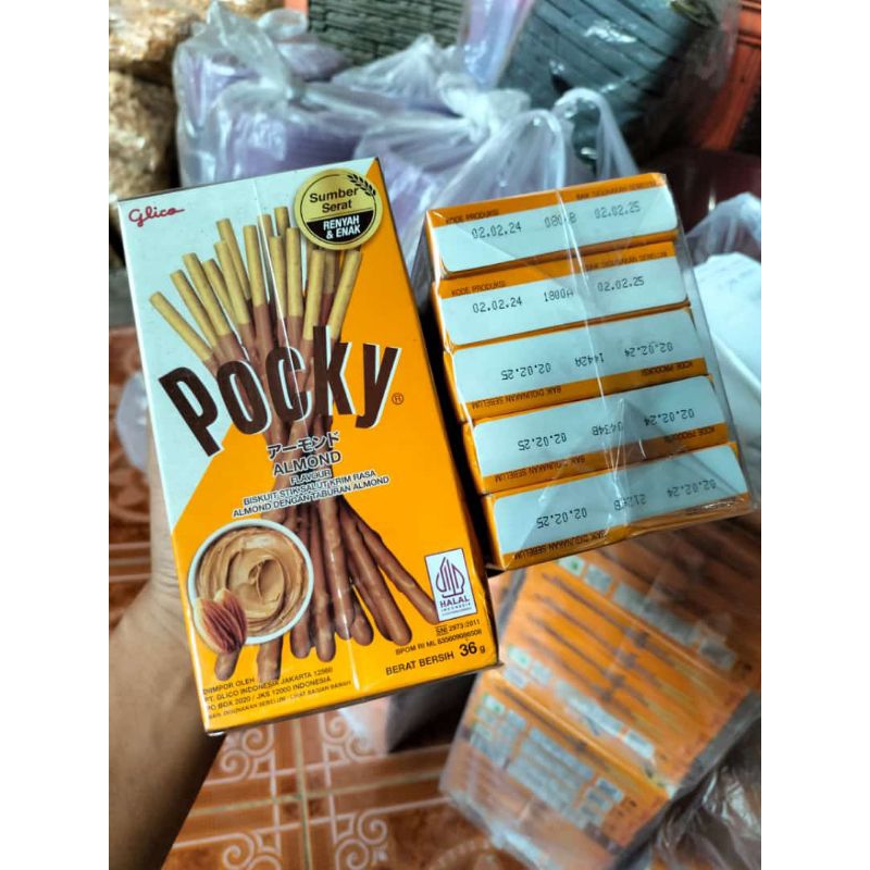 

pocky almond isi 5 box