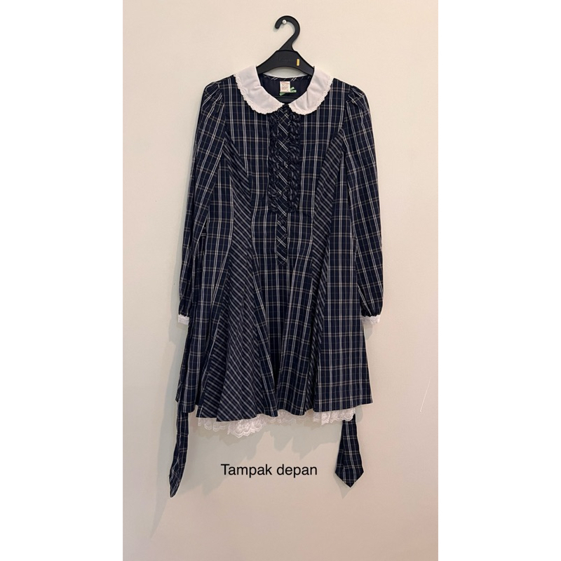 Preloved - dress Secret Honey
