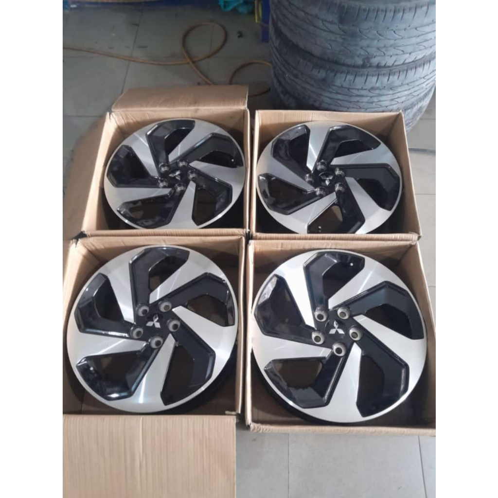 VELG ORI COPOTAN XPANDER R18 H5X114 COCOK BANGET BUAT CAMRY,INOVA WULING ALMAZ DLL
