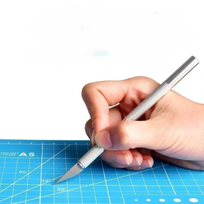 

Pisau Ukir Seni 5 isi Cutter Hobby Crafting Art Knife Metal Pen - REFILL