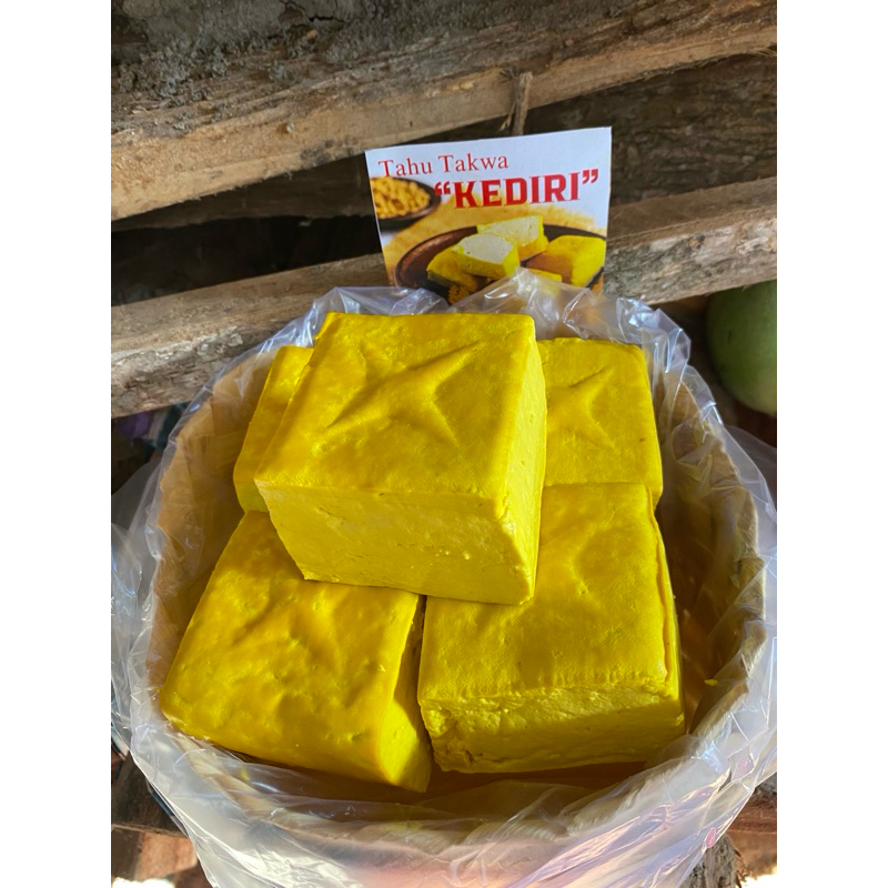 

Tahu Kuning Tahu Taqwa Kediri Asli Original Isi 8 Biji