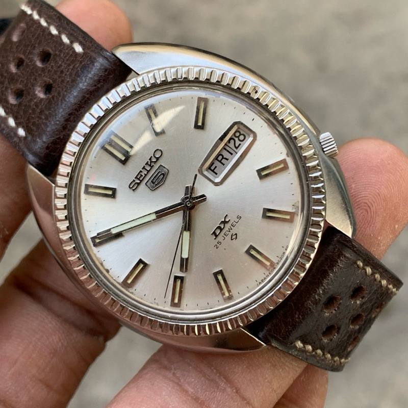 SEIKO 5 Dx Fluted Bazel