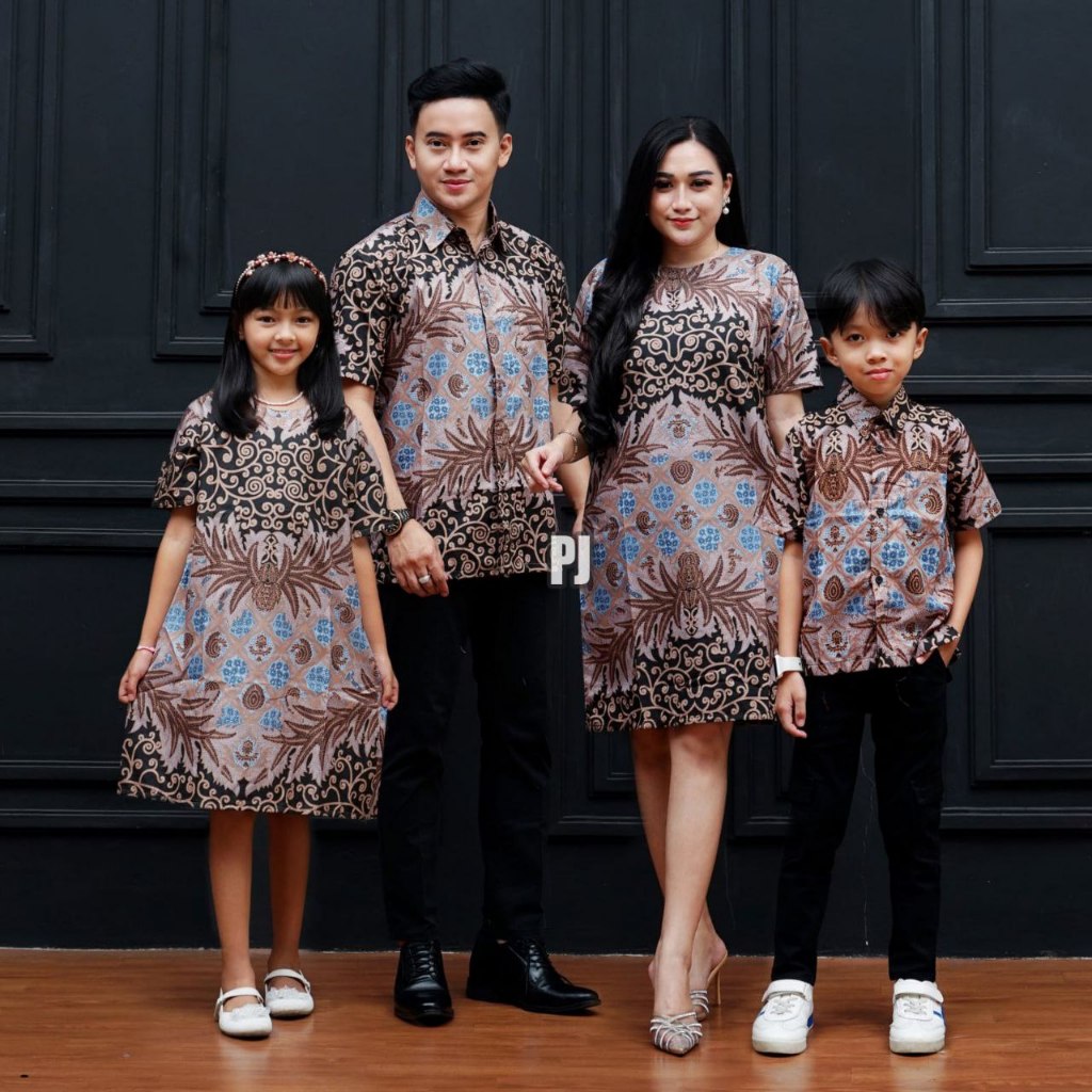 Baju Batik Keluarga Terbaru Bisa Pisah Couple Keluarga Baju Batik Couple Keluarga Modern Dress Batik