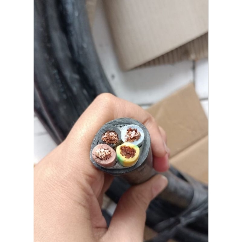 Kabel Listrik Serabut NYYHY 4X16 SUPREME 4 x 16 mm Hitam Supreme (Ecer)