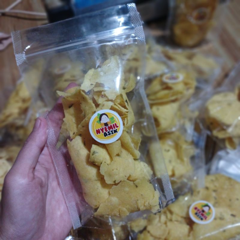

CEMPIRING SINGKONG BAWANG BEST SELLER BERAT 45GRAM