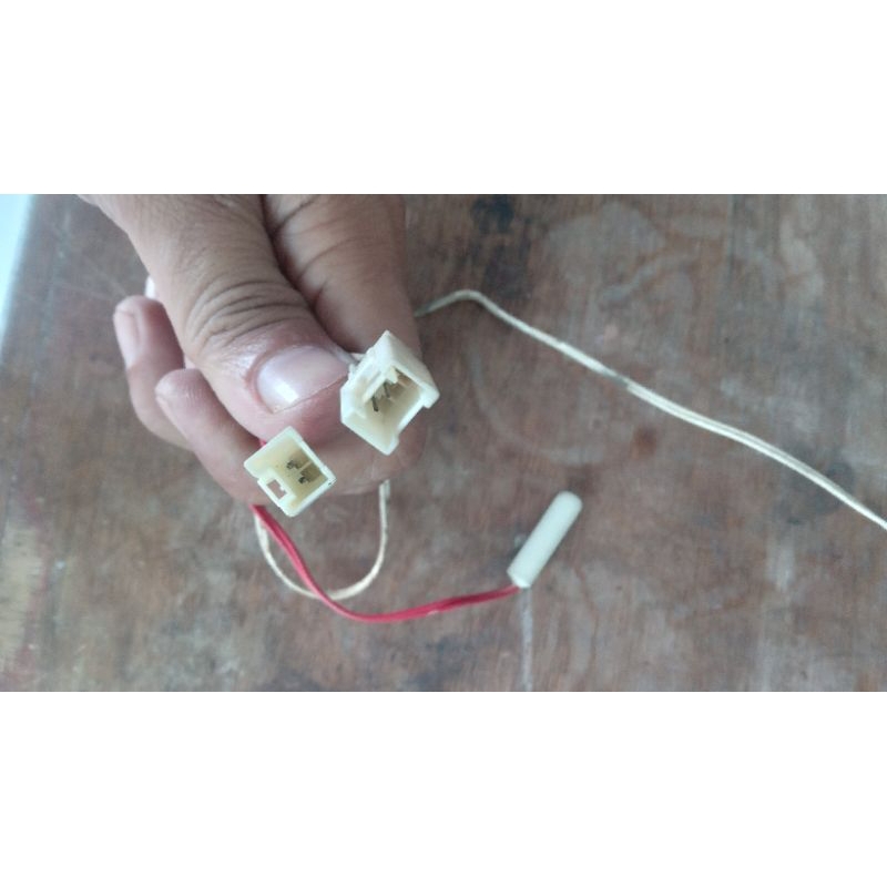 TEMIS ORIGINAL KULKAS HITACHI