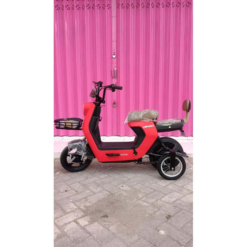 SEPEDA LISTRIK EXOTIC X630+RODA BANTU