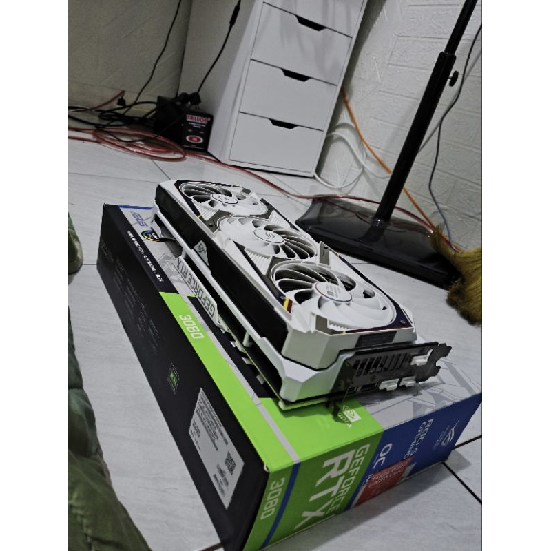 RTX 3080 10GB ASUS ROG GUNDAM EDITION HEATSINK MULUS Sedikit Kotor DiPort² Display