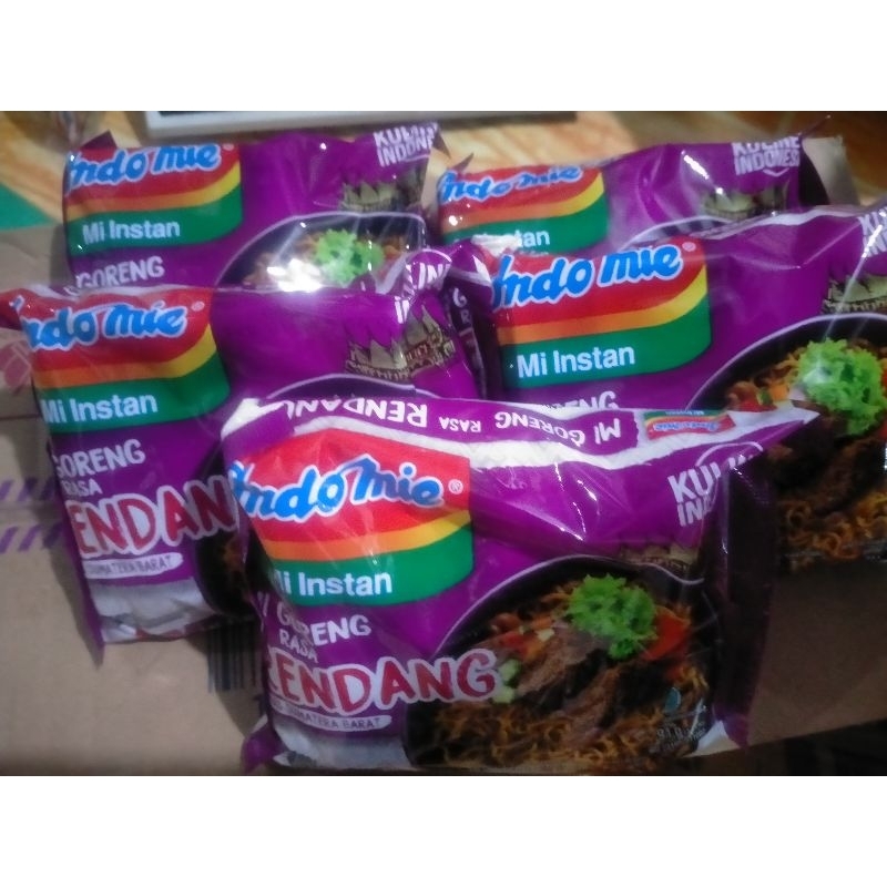 

indomie rasa rendang lezat