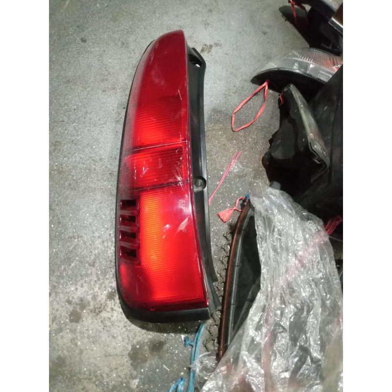 Lampu Stop mobil Taruna original