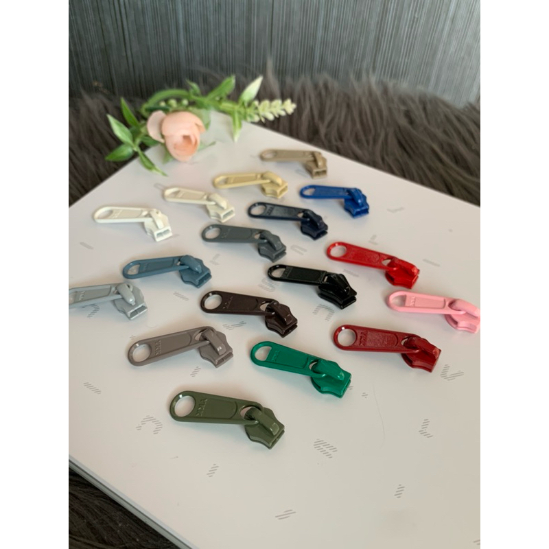 Kepala Resleting YKK No. 5