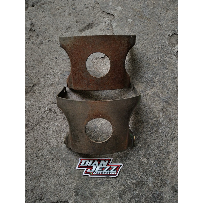 BREKET DUDUKAN SPAKBOR DEPAN TIGER TIREV ORI COPOTAN