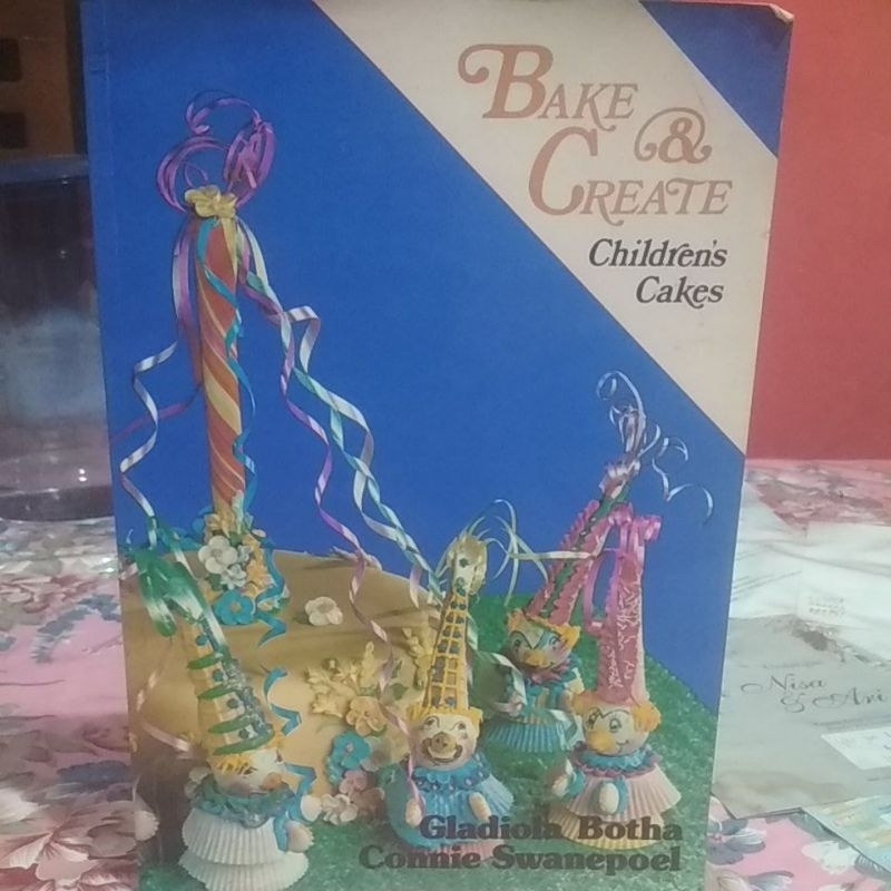 buku import Bake & create children cakes