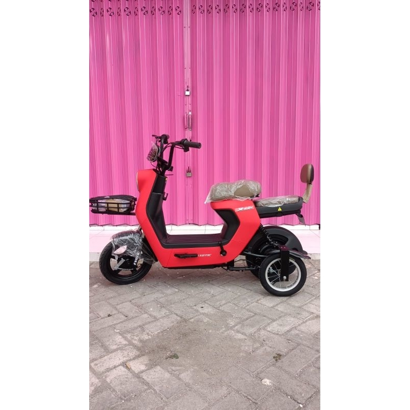 SEPEDA LISTRIK EXOTIC X630 + RODA BANTU