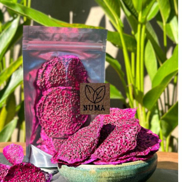 

Dragonfruit dehydrated fruit (dried fruit/buah kering)