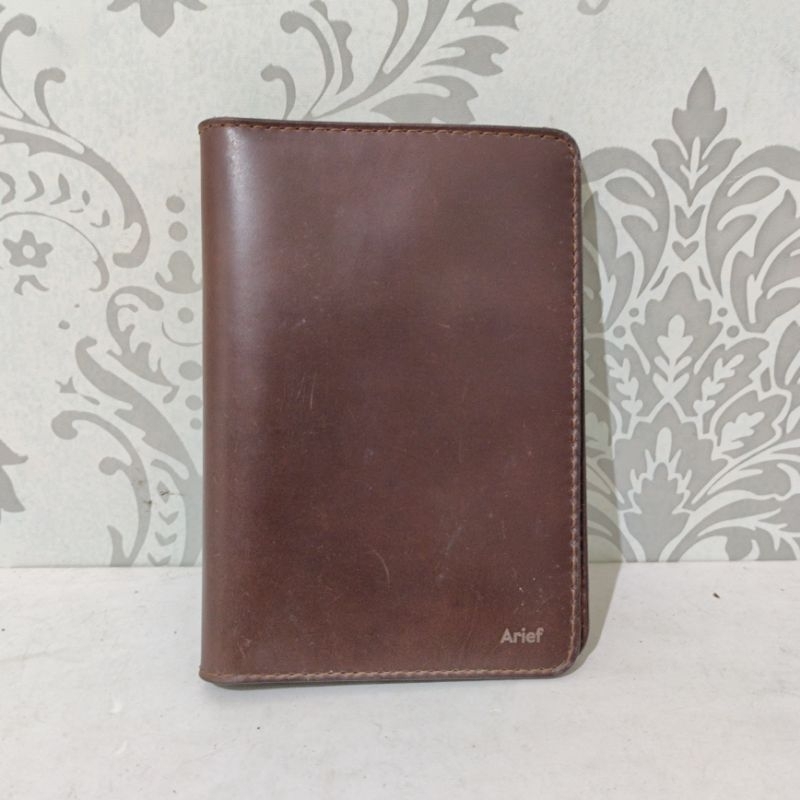 Dompet passport kulit tag BCA preloved