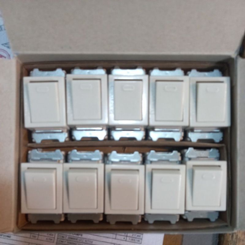 MATA SAKLAR PANASONIC WNJ 5001-701