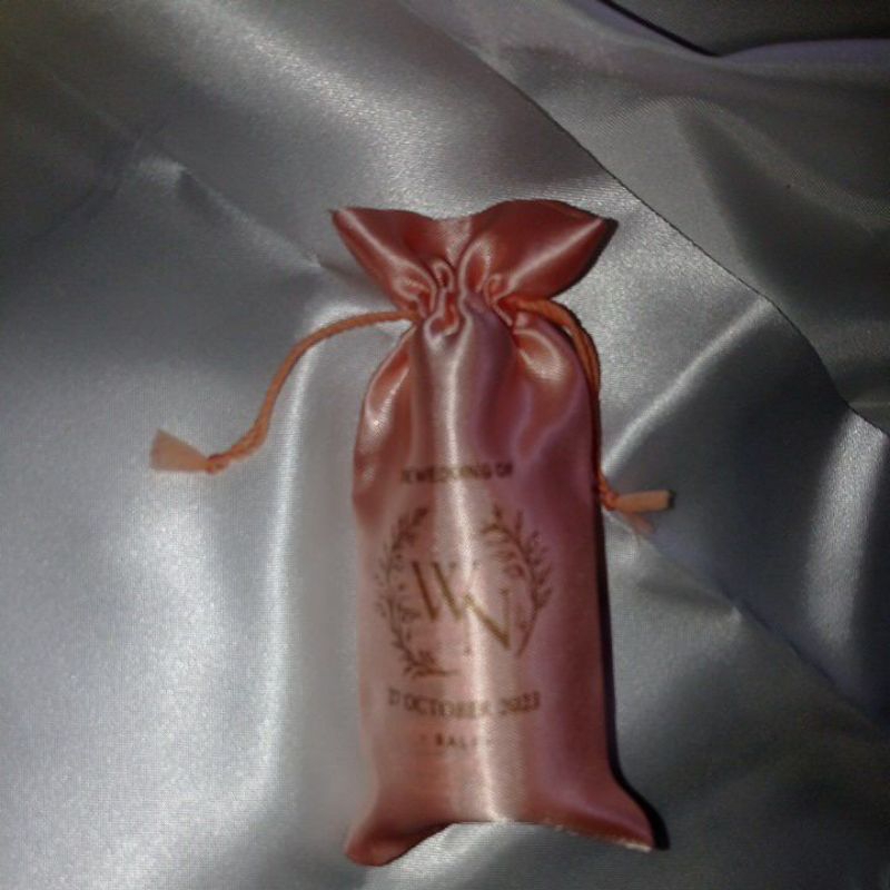 Pouch Satin Serut Pouch Parfum 15x8 (12x8)