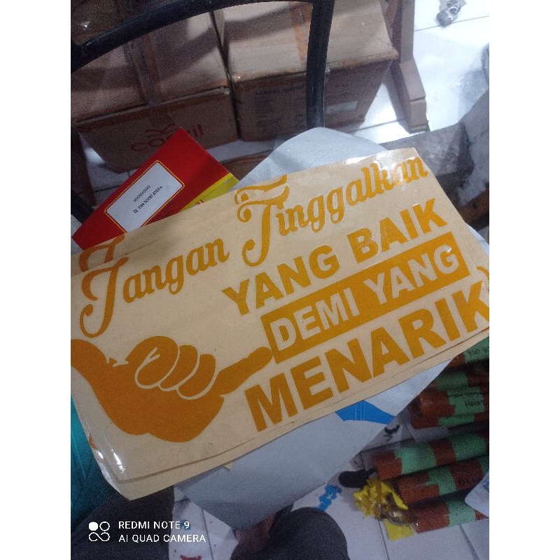 

Stiker bahan cutting desain suka-suka
