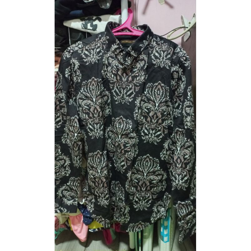 MOC Batik Kemeja Pria Slimfit Lengan Panjang Preloved