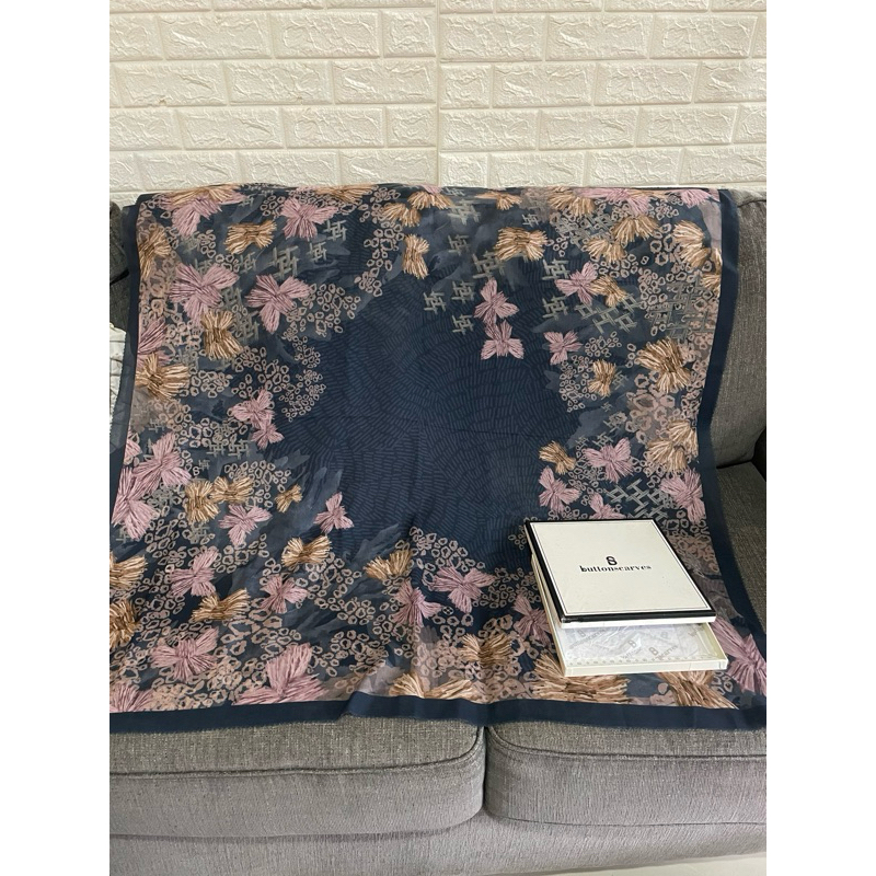 pl les amities indigo buttonscarves