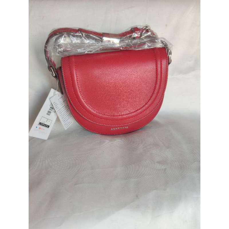 Tas hush puppies merah salee