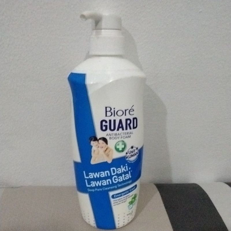 Biore Guard Body Foam Energetic Cool sabun mandi cair botol pump 550 ml