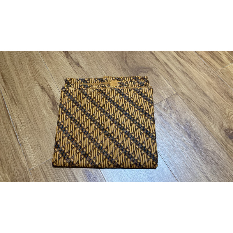 Kain Batik Parang. batik parang sogan. batik solo. kain batik parang klithik