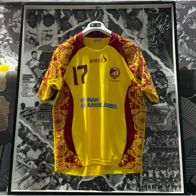  SOLD  JERSEY SRIWIJAYA FC 2011-12 HOME ORIGINAL Specs MW GUMBS #17