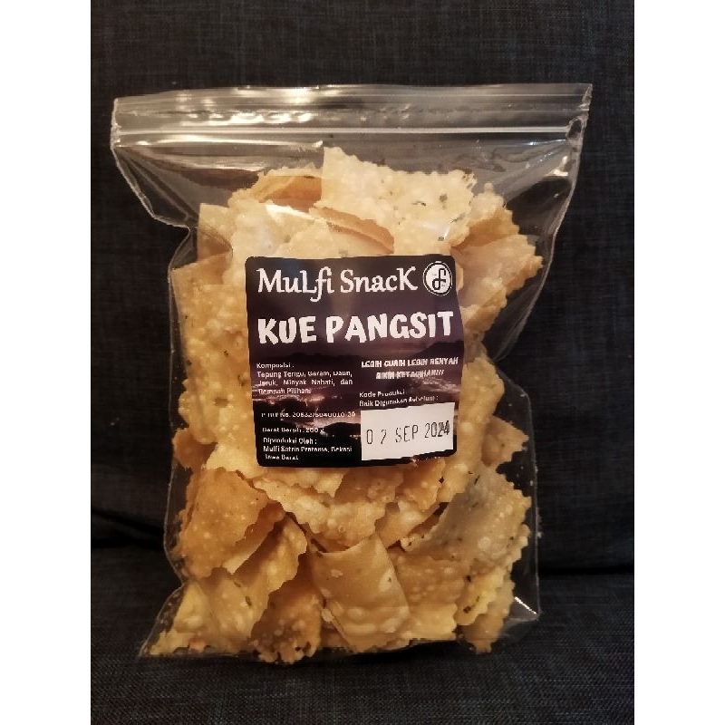 

Mulfi Snack Kue Pangsit 200 g / Keripik Pangsit / Kue Bawang / Keripik Bawang