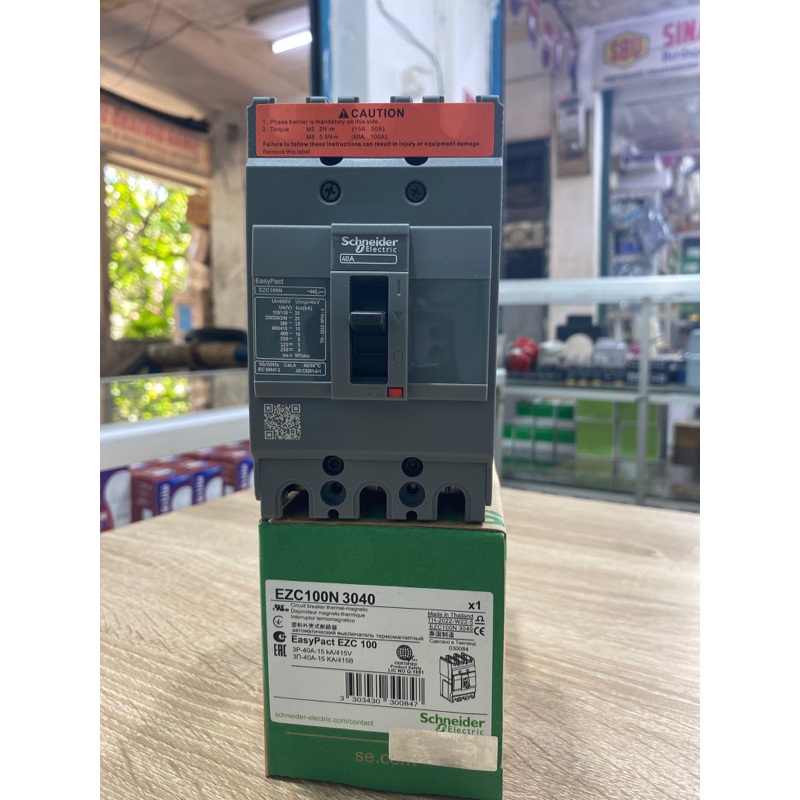 Mccb ezc 100N 40A 3Phase schneider