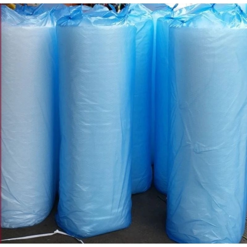 

1 Roll bubble wrap bening ekonomis murah bagus untuk packing kemasan bungkus perabot barang tinggi 125 cm panjang 50 meter.