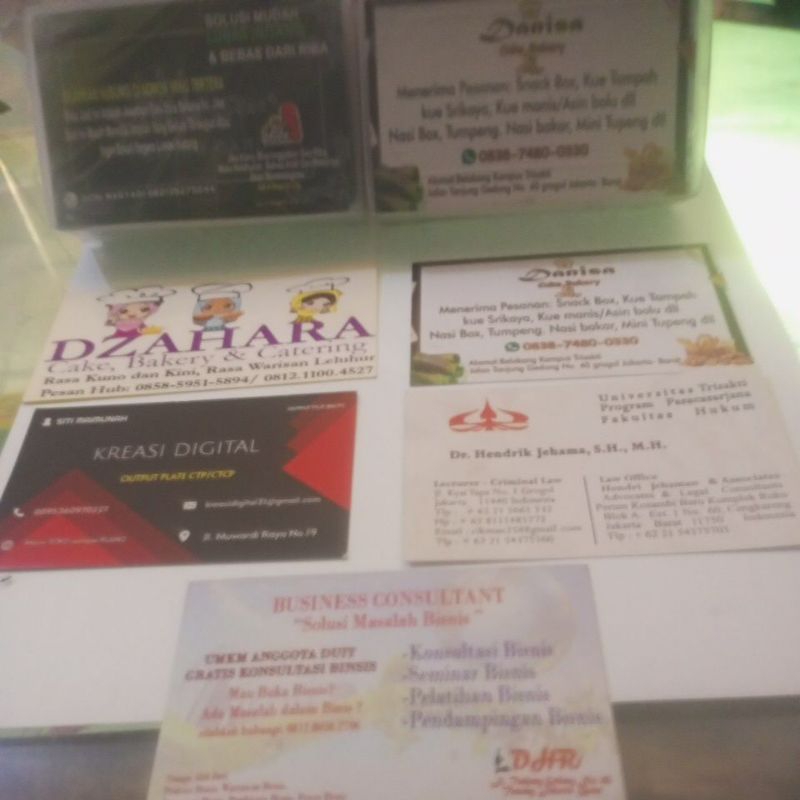 

pembuatan kartu nama costum desain gratis