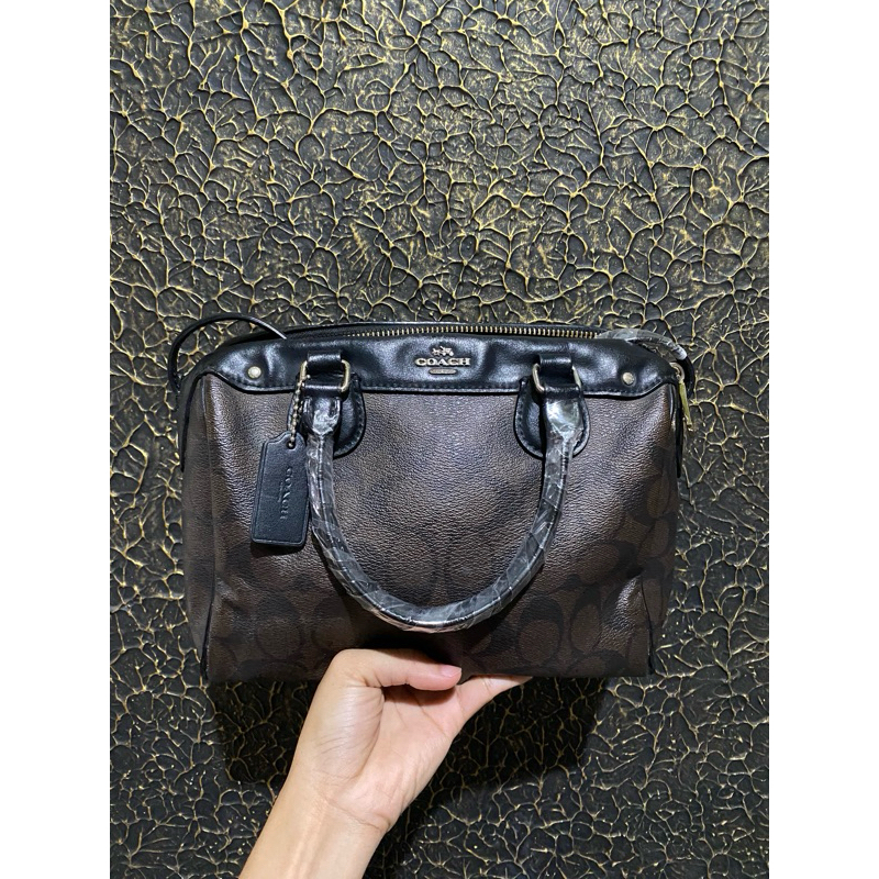 Coach speedy preloved