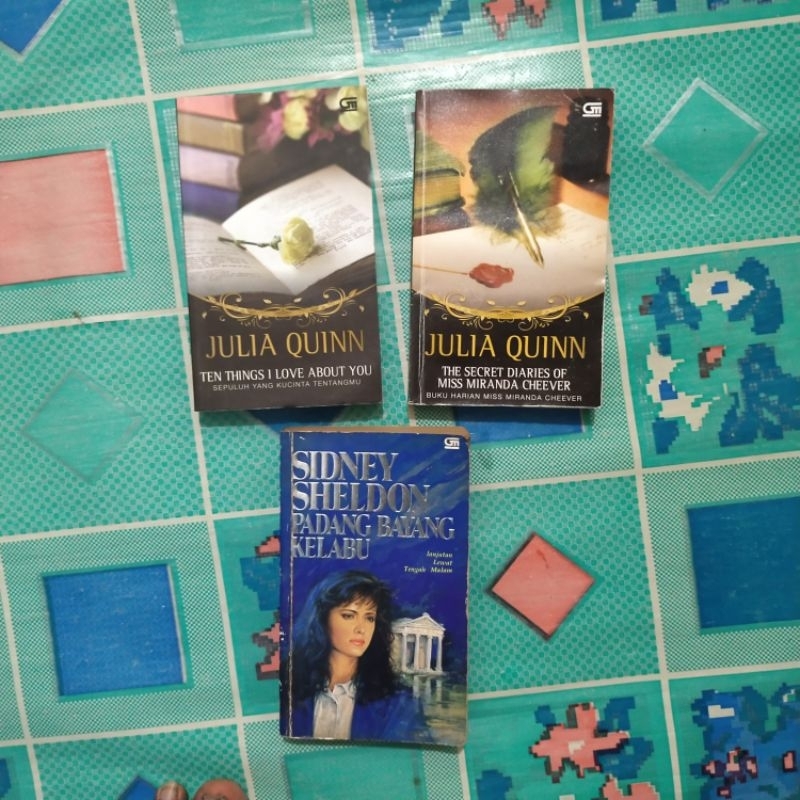 Buku Novel Karya Julia Quinn: THE SECRET DIARIES OF MISS MIRANDA CHEEVER, TEN THINGS I LOVE ABOUT YO