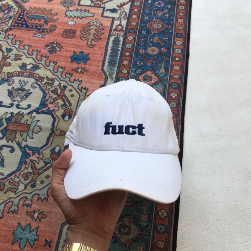 Caps fuct